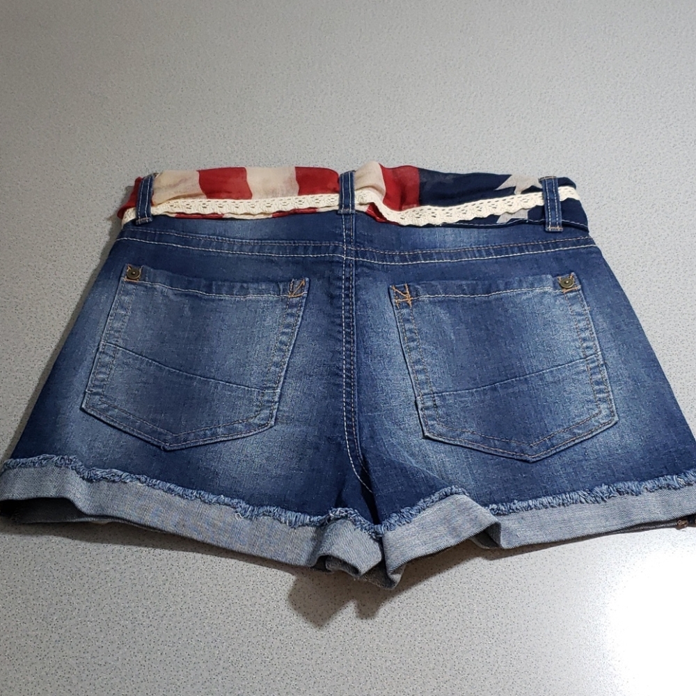 🆕️ Wallflower High Rise Shorty Short - Picture 4 of 7